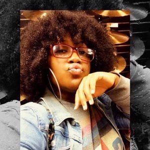 Meet your Posher, April